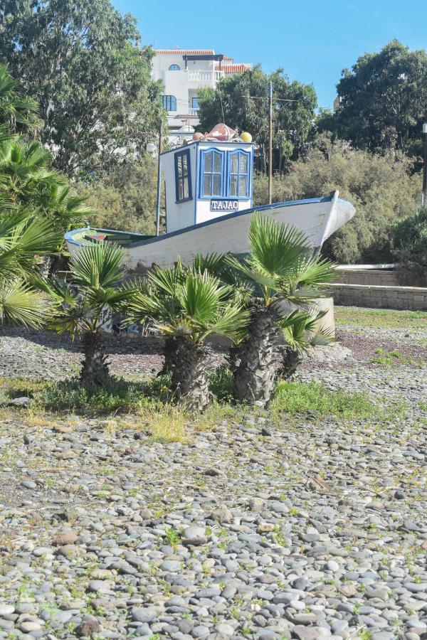 A Un Salto Del Mar Wifi Apartment La Mareta Luaran gambar