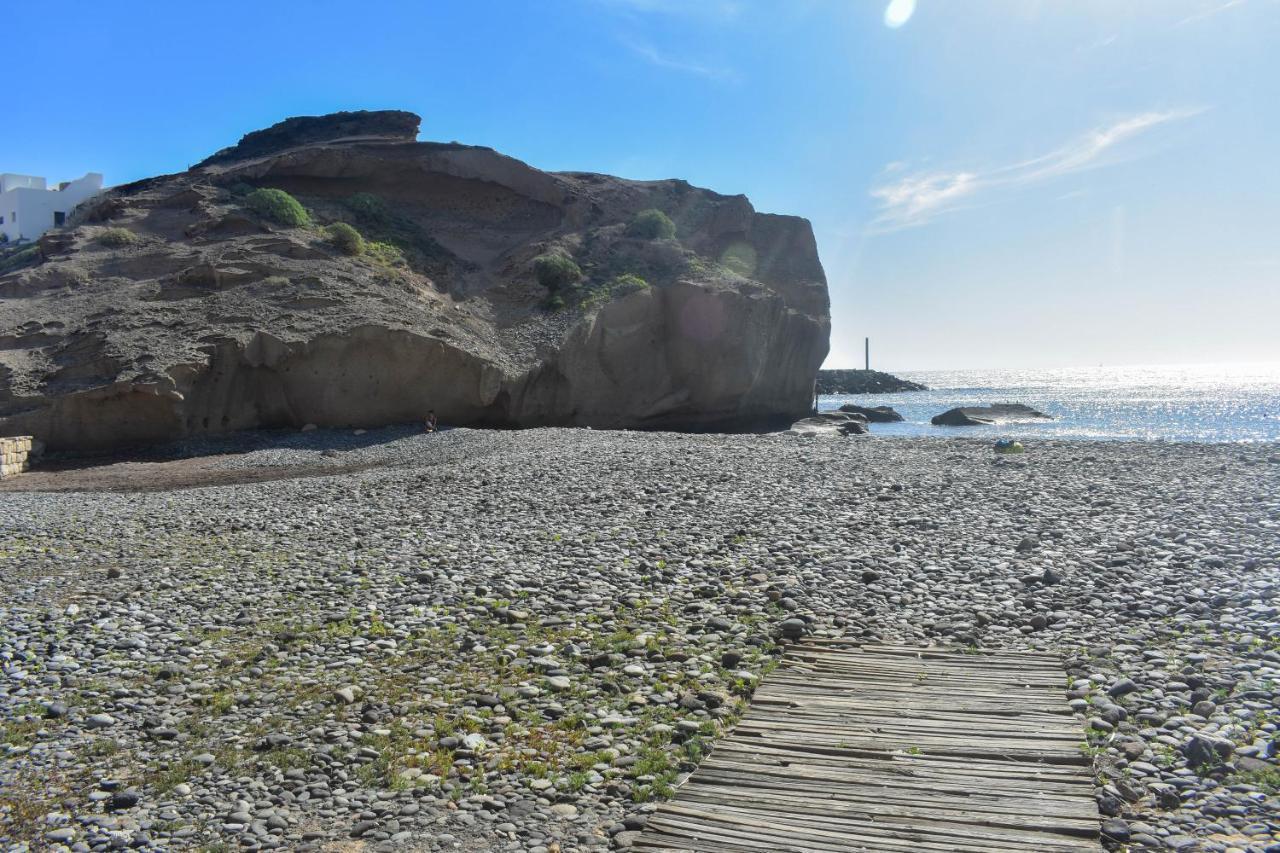 A Un Salto Del Mar Wifi Apartment La Mareta Luaran gambar